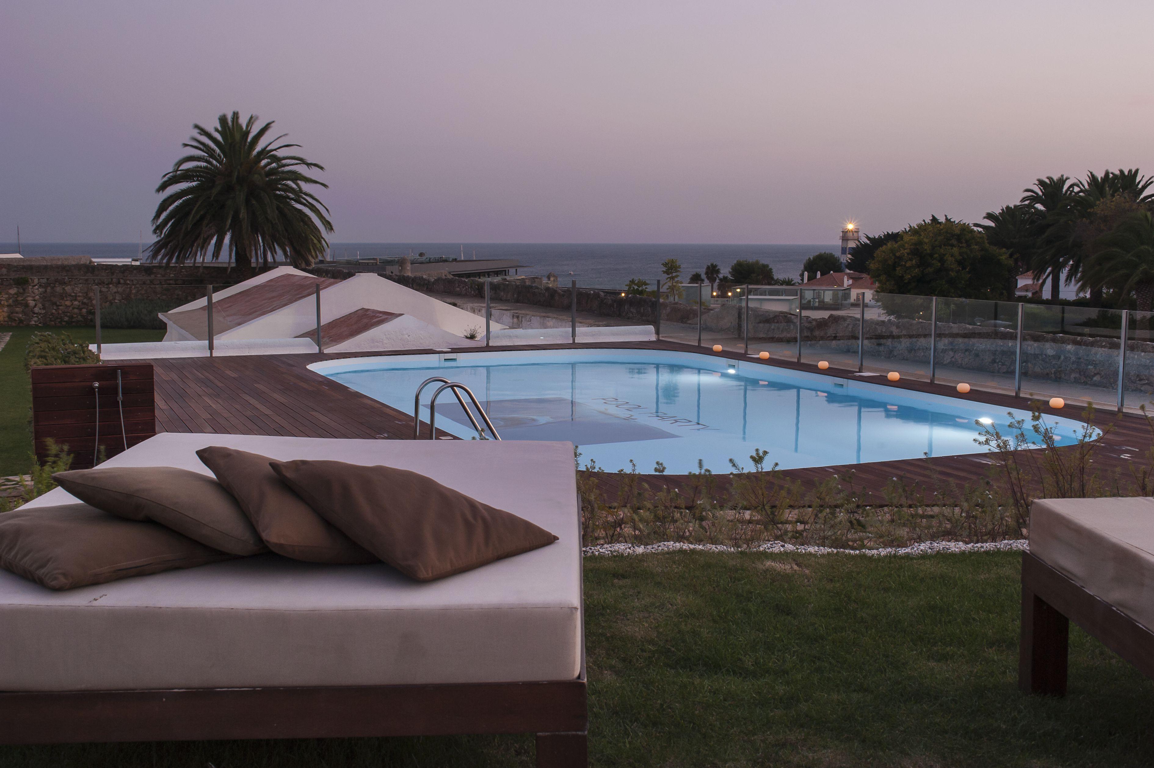 Pestana Cidadela Cascais - Pousada & Art District Exteriér fotografie The pool at the hotel
