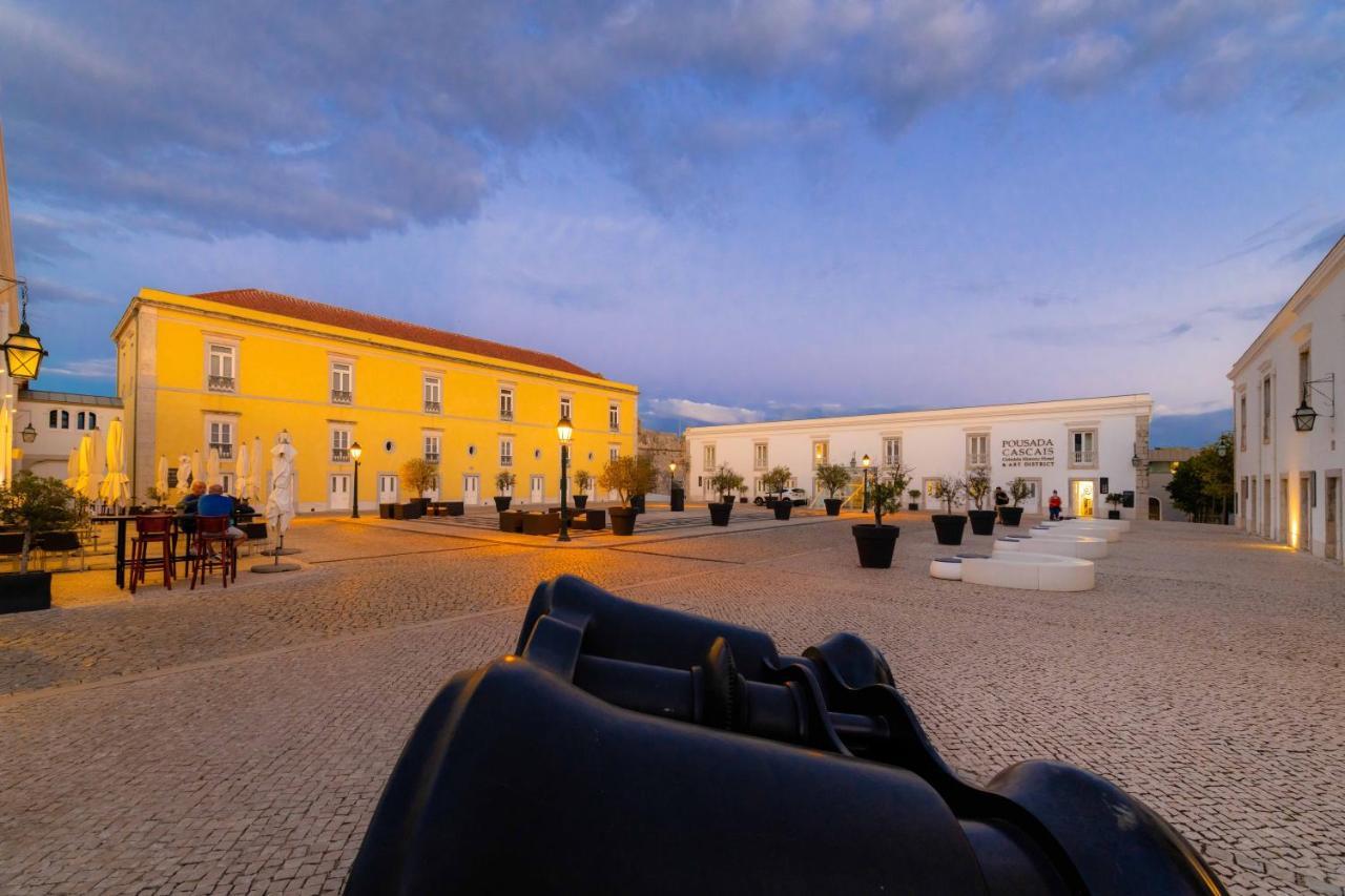 Pestana Cidadela Cascais - Pousada & Art District Exteriér fotografie The main square of the city of Angra do Heroísmo, with the main buildings of the University of the Azores